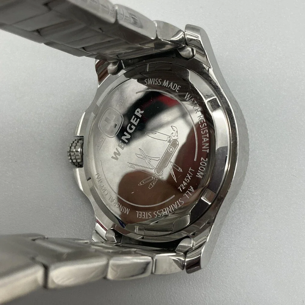 Wenger Mens Watch 42mm Blue Dial Stainless Diver 7246XT Swiss New Battery 8.25